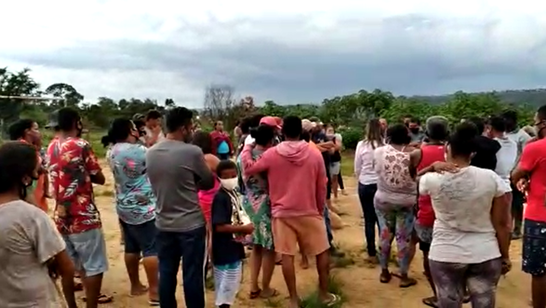 Com apoio do GDF, 120 famílias ficam desabrigadas em Sobradinho