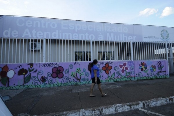 DEU NA MÍDIA - Centros de atendimento à mulher ficam limitados em Ceilândia e Planaltina. Matéria do Jornal de Brasília