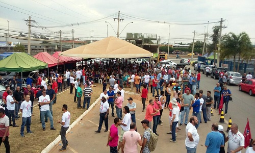 CONGRATULAÇÕES AOS TRABALHADORES(AS) DA CAESB